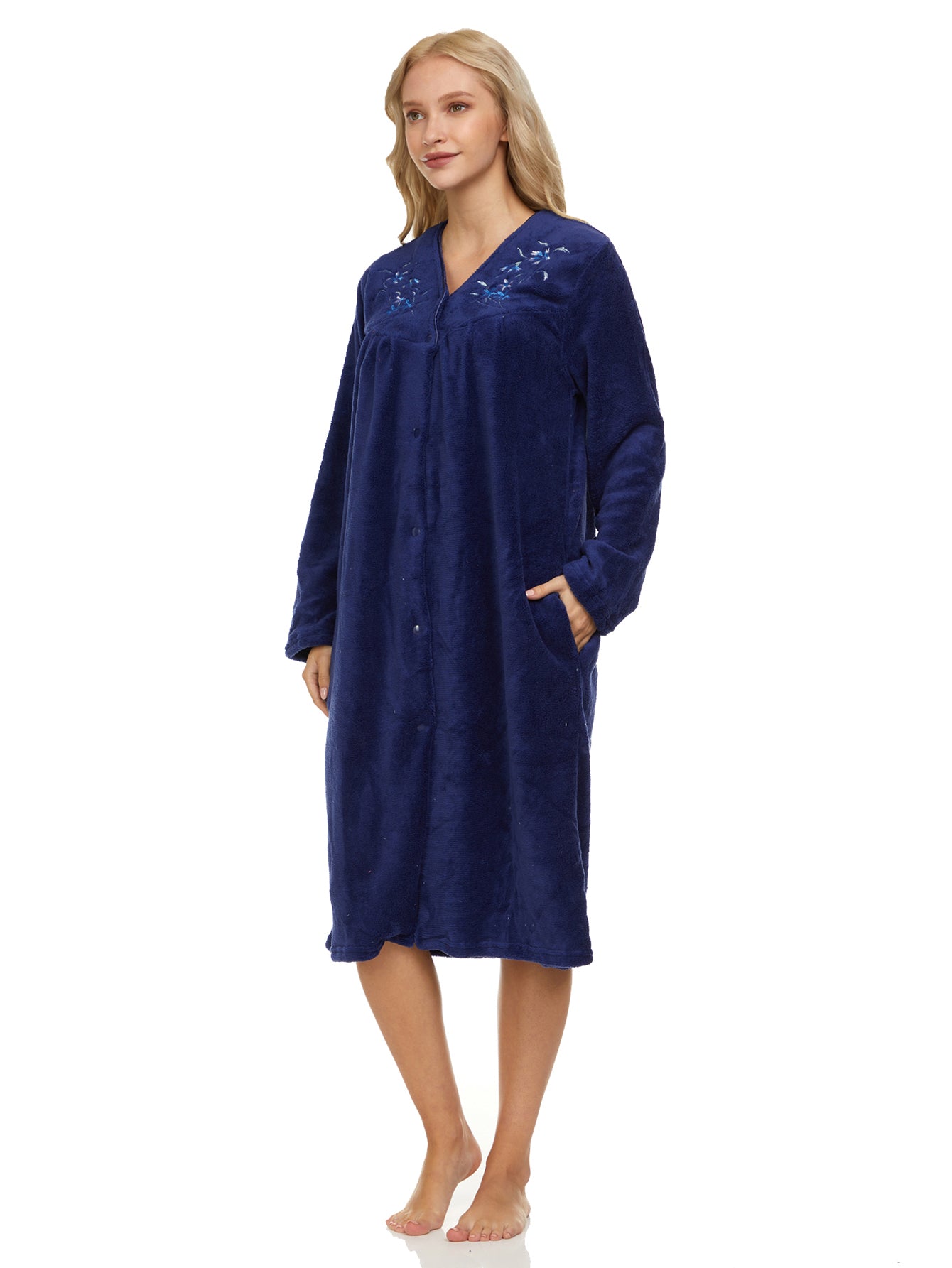 4043 Women Long Sleeve Plush Snaps Duster Female Nightgown